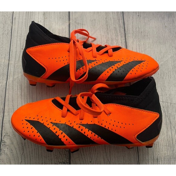 Orange Adidas Predator Boy Soccer Cleats Shoes, Size Youth 2.5 - Picture 1 of 4
